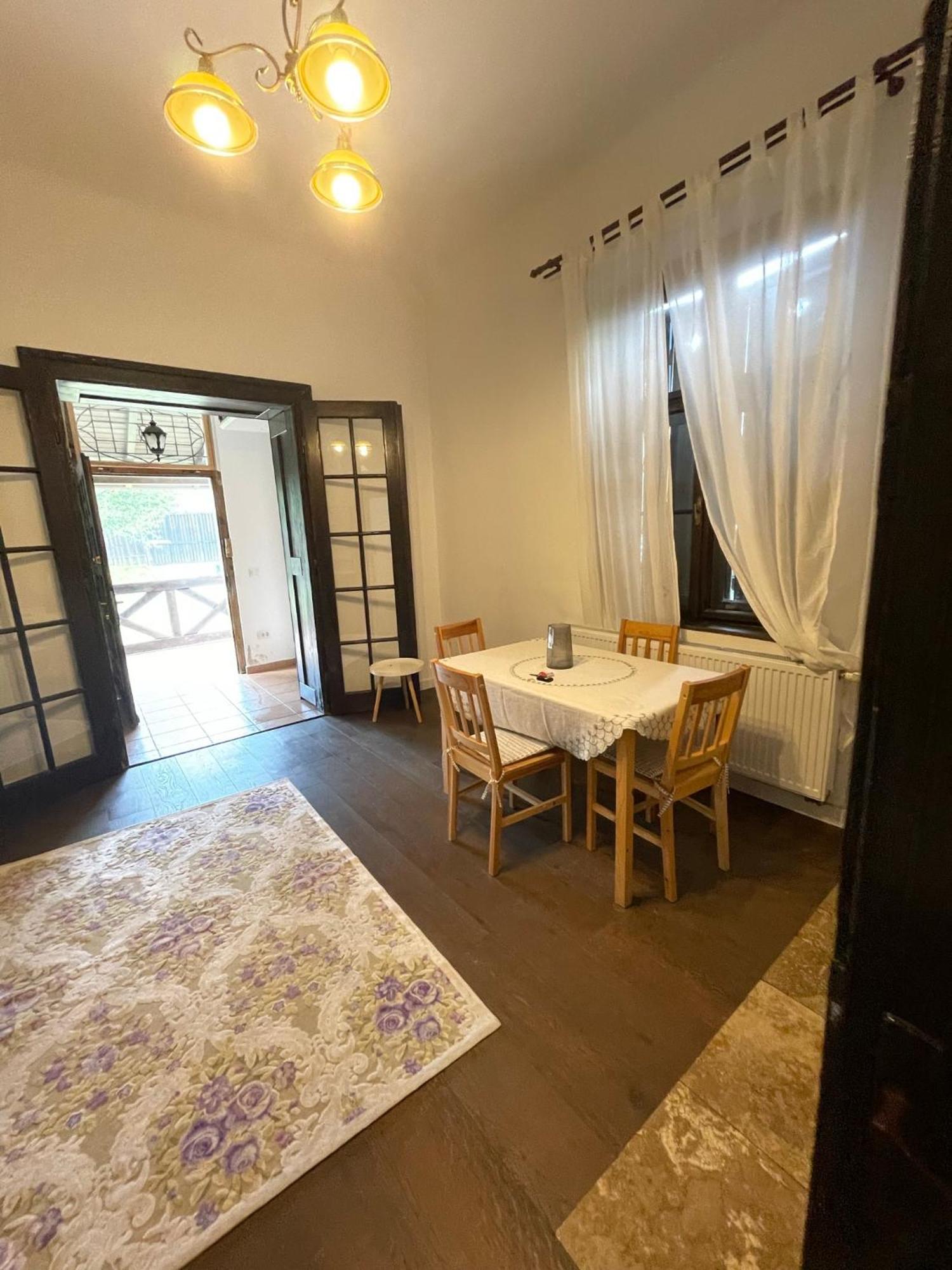 House Of Joven Villa Medias Luaran gambar